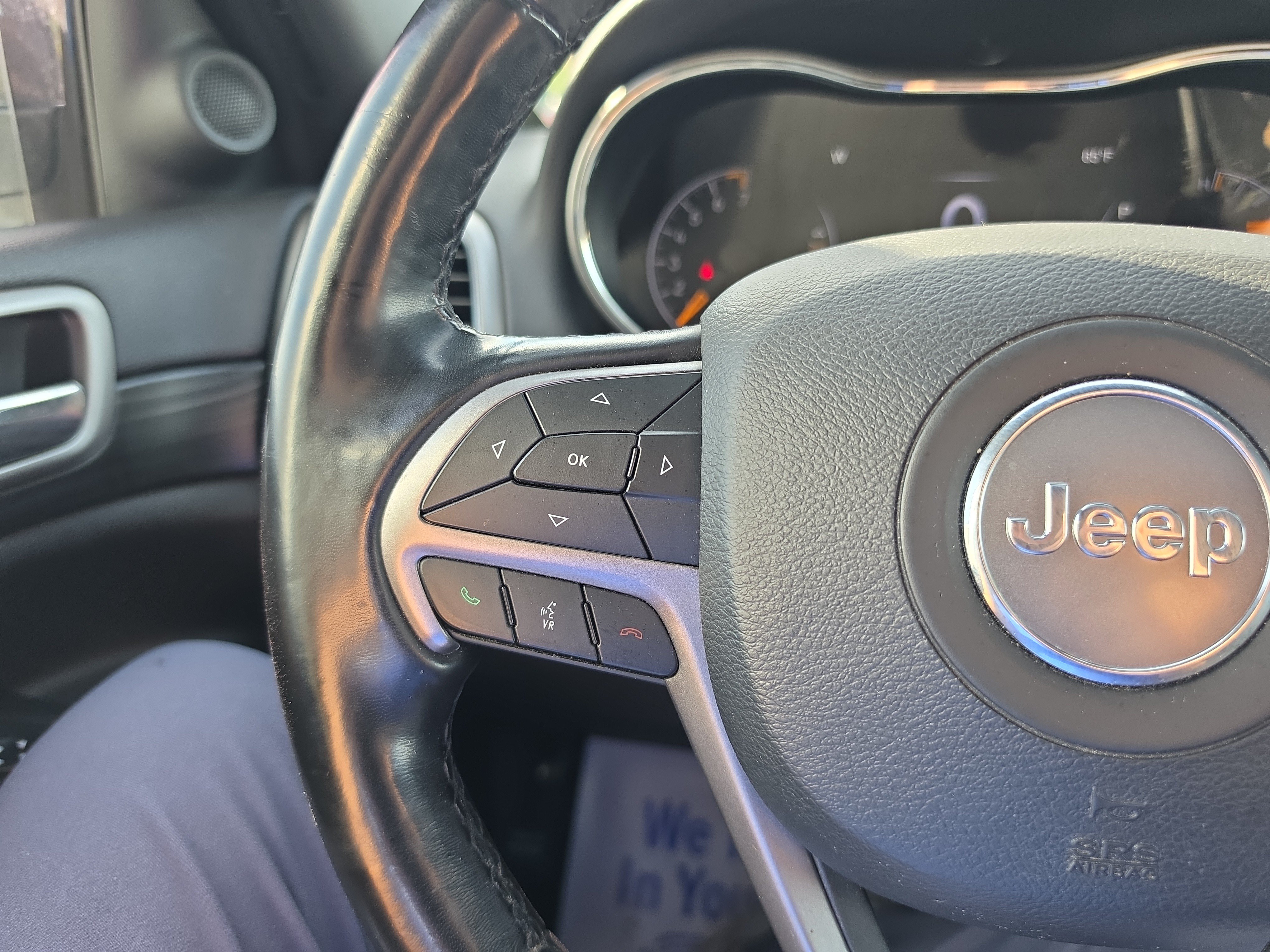 Used 2020 Jeep Grand Cherokee Altitude AWD/4WD image 20
