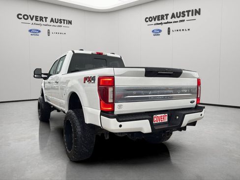 Used 2022 Ford F250 Platinum w/ FX4 Off-Road Package AWD/4WD image 2