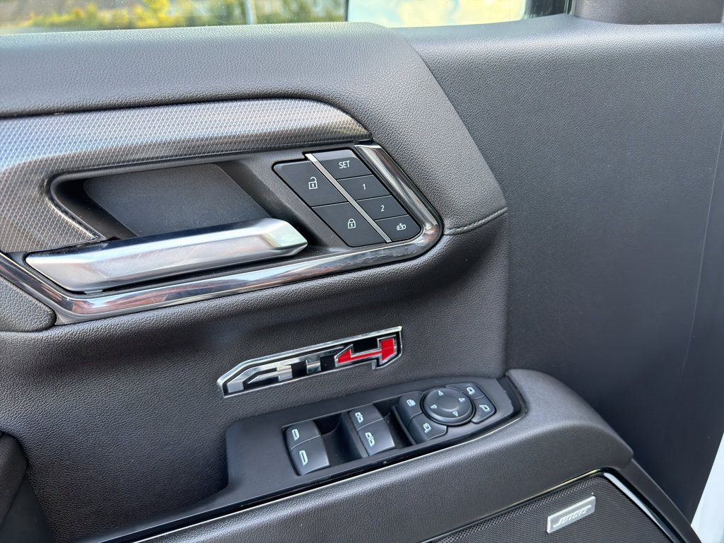 Used 2024 GMC Sierra 1500 AT4 w/ Technology Package AWD/4WD image 17