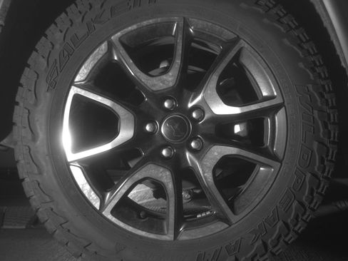 Used 2025 Jeep Compass Trailhawk image 15