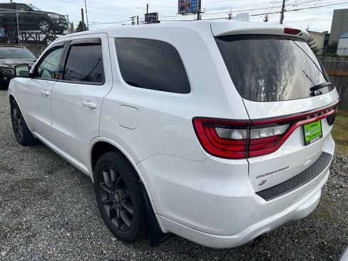 Used 2018 Dodge Durango R/T w/ Technology Group image 2