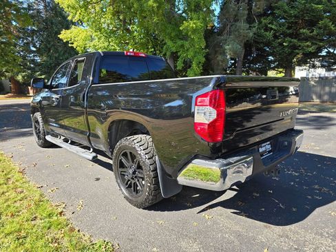 Used 2017 Toyota Tundra SR5 image 4