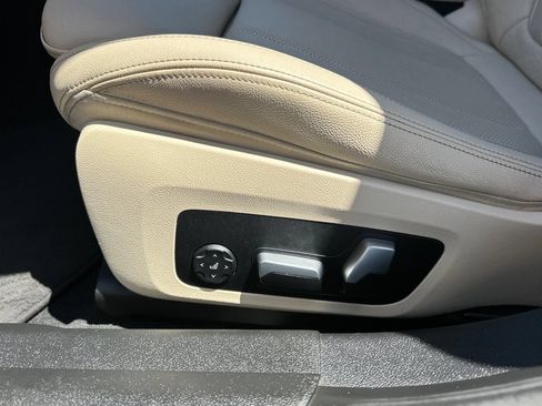 Used 2022 BMW 330i Sedan w/ Premium Package RWD image 15