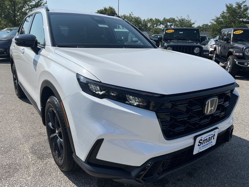 Certified 2026 Honda CR-V Sport image 3