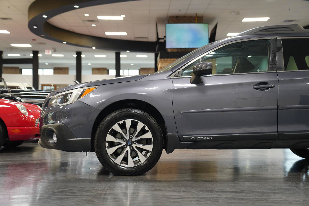 Used 2017 Subaru Outback 2.5i Limited AWD/4WD image 7