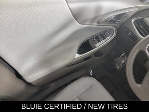 Used 2025 Chevrolet Malibu LT FWD image 31