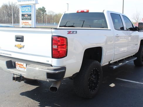 Used 2017 Chevrolet Silverado 2500 LT w/ LT Fleet Convenience Package image 6