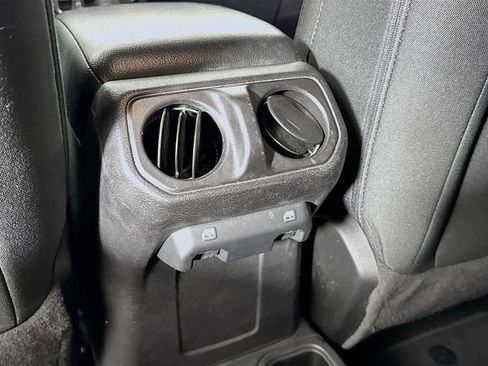 Used 2021 Jeep Wrangler Unlimited Sport image 28