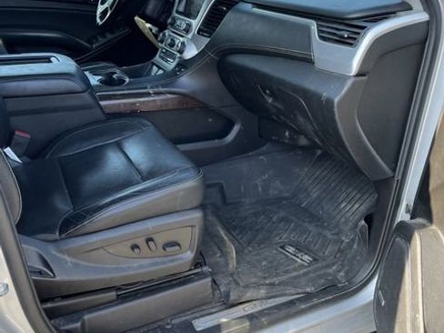 Used 2020 GMC Yukon XL SLT w/ HD Trailering Package image 7