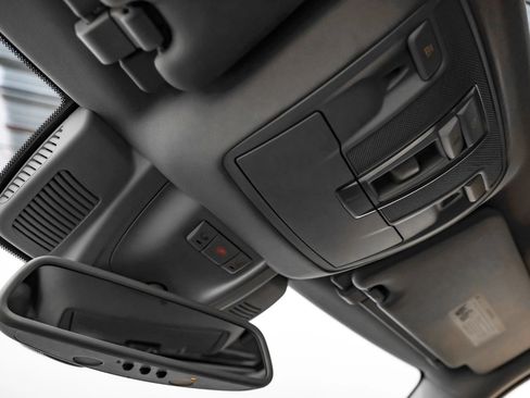 Used 2018 Mercedes-Benz GLS 550 4MATIC image 21