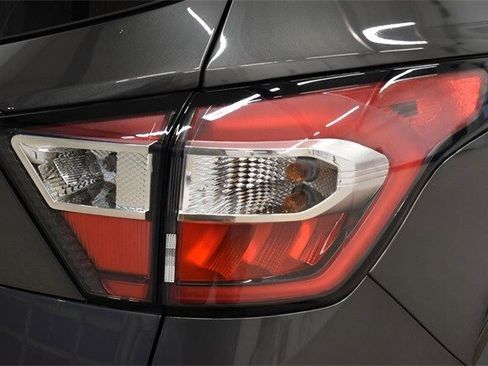 Used 2018 Ford Escape S image 11