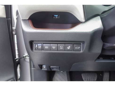Certified 2021 Toyota RAV4 Limited AWD/4WD image 12