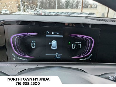 Used 2024 Kia Seltos LX image 9