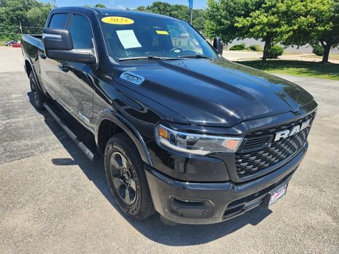 Used 2025 RAM 1500 Big Horn AWD/4WD image 1