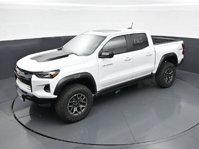 New 2026 Chevrolet Colorado ZR2 w/ Technology Package AWD/4WD image 49
