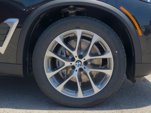 New 2026 BMW X5 sDrive40i w/ Parking Assistance Package RWD image 7
