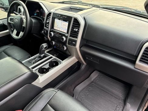 Used 2018 Ford F150 Lariat w/ Equipment Group 502A Luxury AWD/4WD image 16