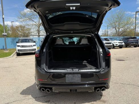 Used 2024 Land Rover Range Rover Sport AWD/4WD image 9