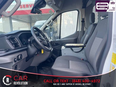 Used 2023 Ford Transit 250 Medium Roof AWD image 9