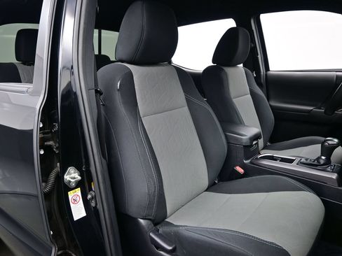 Used 2020 Toyota Tacoma TRD Sport RWD image 14