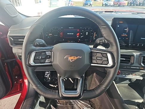 Used 2024 Ford Mustang Coupe image 12