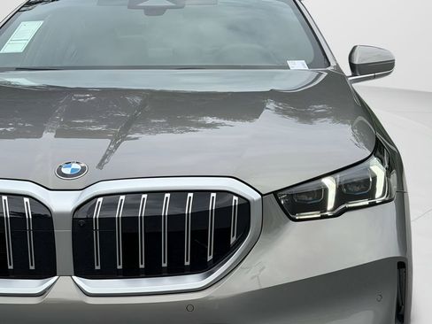 New 2027 BMW 530i RWD image 26