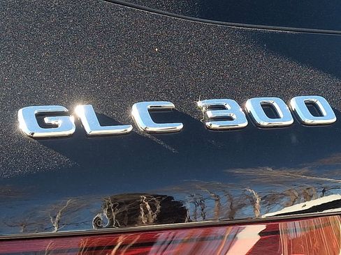 Certified 2020 Mercedes-Benz GLC 300 4MATIC image 30