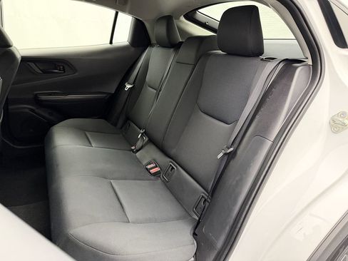 Used 2025 Toyota Prius LE image 28