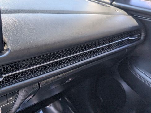 Used 2023 Honda HR-V EX-L image 25