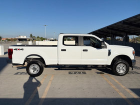 Used 2022 Ford F250 XL w/ Power Equipment Group AWD/4WD image 4