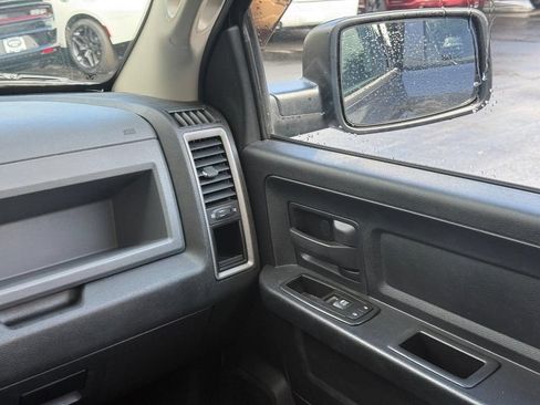 Used 2014 RAM 1500 Express AWD/4WD image 12