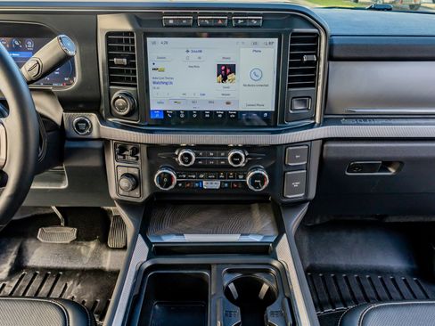 Used 2024 Ford F350 Platinum image 23