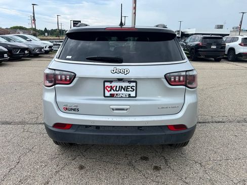 Used 2025 Jeep Compass Limited AWD/4WD image 9