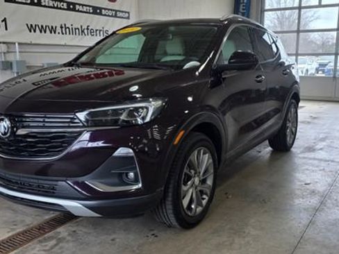 Used 2020 Buick Encore GX Essence w/ Experience Buick Package image 1