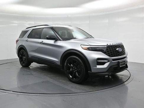 Certified 2023 Ford Explorer ST-Line w/ Class IV Trailer Tow Package image 62