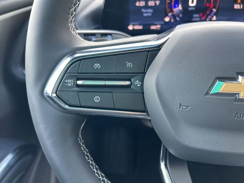 Used 2026 Chevrolet Traverse LT image 16