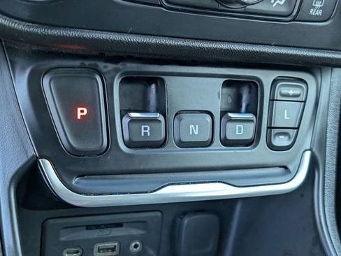 Used 2020 GMC Terrain SLT image 21