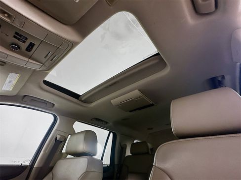 Used 2018 Chevrolet Tahoe LT image 27