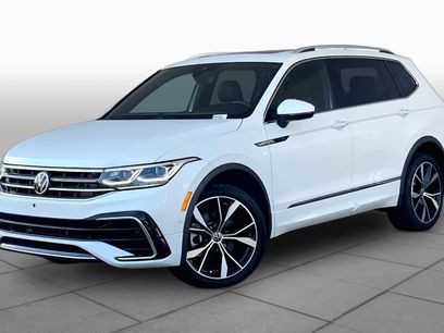 Used 2023 Volkswagen Tiguan SEL R-Line