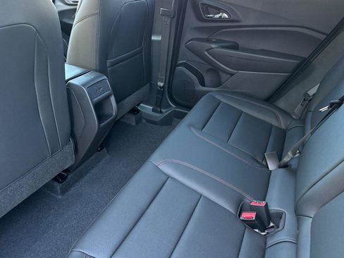 New 2025 Chevrolet Trax RS image 7