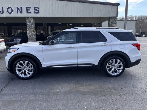 Used 2022 Ford Explorer Platinum w/ Equipment Group 601A image 1
