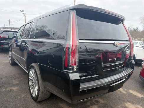 Used 2020 Cadillac Escalade ESV Platinum image 5