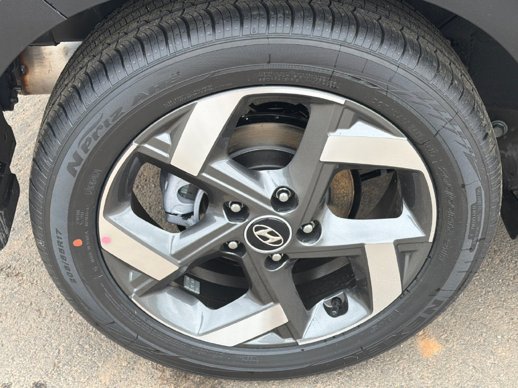New 2026 Hyundai Venue SEL FWD image 18
