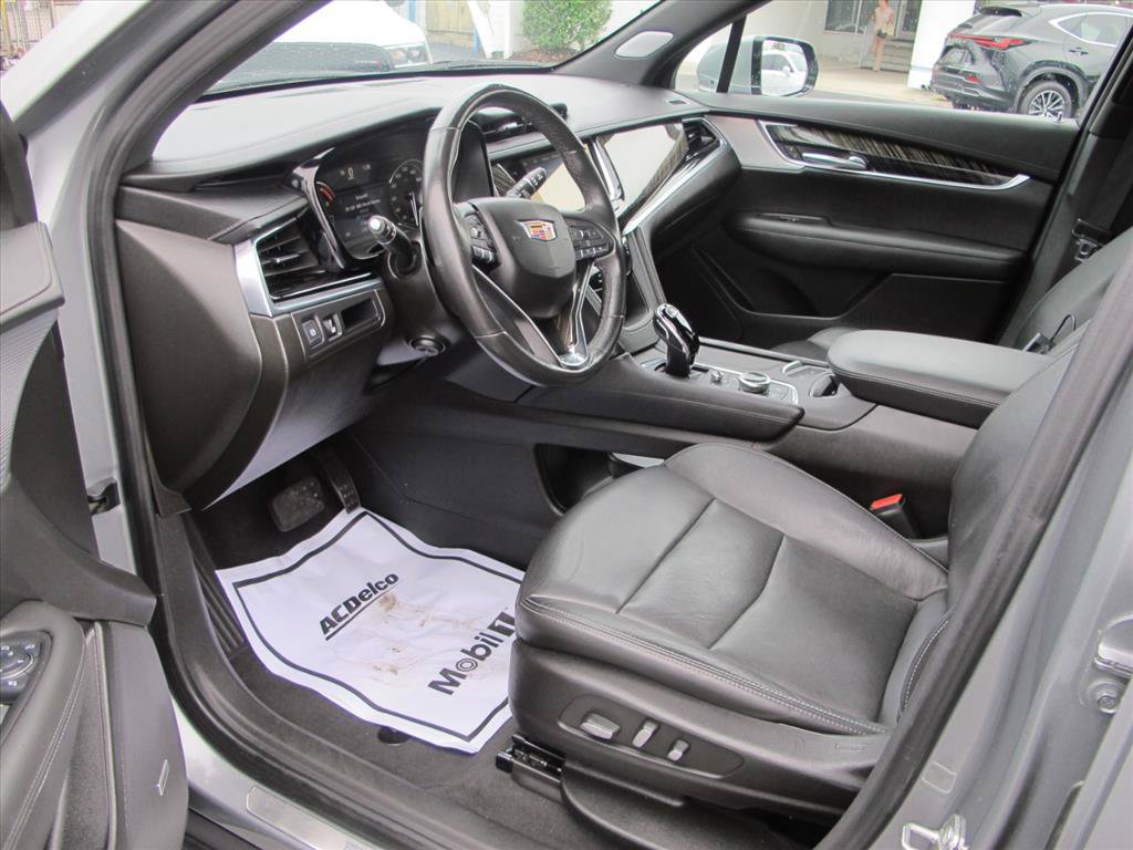 Used 2023 Cadillac XT6 Premium Luxury FWD image 9