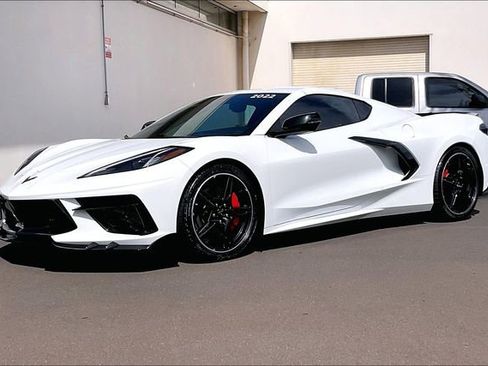 Used 2022 Chevrolet Corvette Stingray Premium Cpe w/ Z51 Performance Package image 1