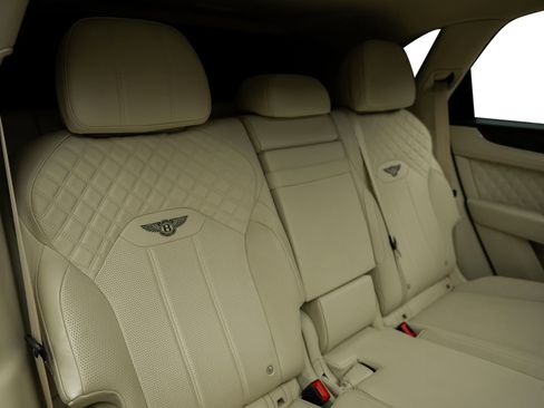 Used 2021 Bentley Bentayga Speed AWD/4WD image 35