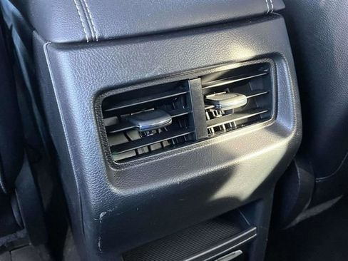 Used 2019 Ford Edge Titanium w/ Cold Weather Package image 19