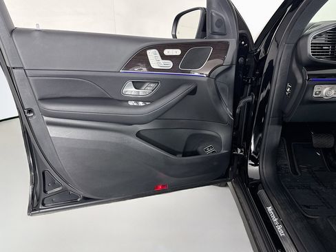 Certified 2025 Mercedes-Benz GLE 450e 4MATIC image 21