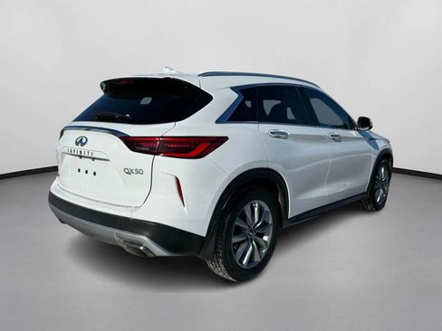 Used 2019 INFINITI QX50 Luxe w/ Navigation Package AWD/4WD image 5