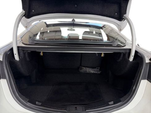 Used 2018 Ford Fusion S FWD image 19